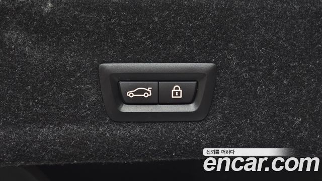 BMW 3-Series 2021 — photo 33