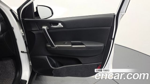 Kia Sportage 2019 — photo 14