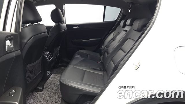 Kia Sportage 2019 — photo 16