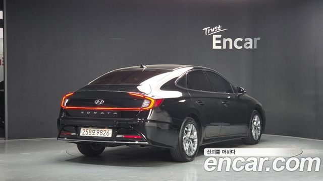 Hyundai Sonata 2023 — photo 2