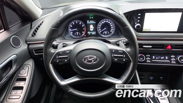 Hyundai Sonata 2023 — photo 12