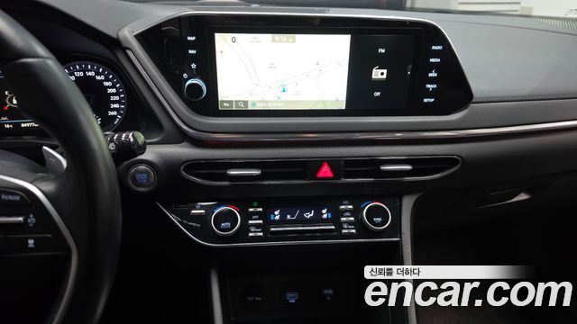Hyundai Sonata 2023 — photo 13