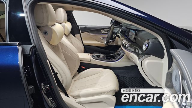 Mercedes-Benz CLS-Class 2019 — photo 17