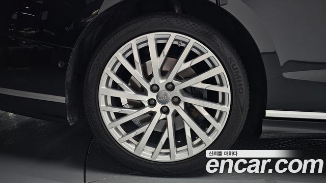Audi A8 2020 — photo 5