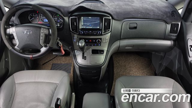 Hyundai Starex 2019 — photo 10