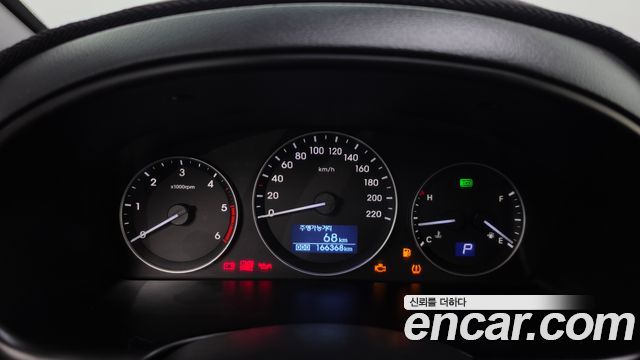 Hyundai Starex 2019 — photo 11