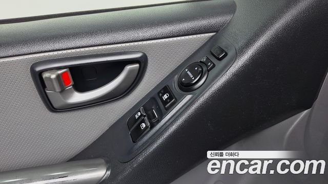 Hyundai Starex 2019 — photo 17