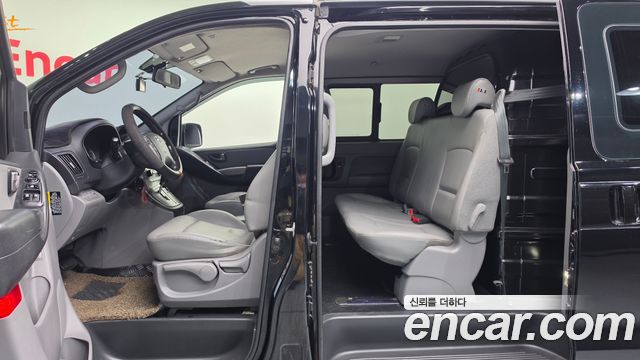 Hyundai Starex 2019 — photo 27