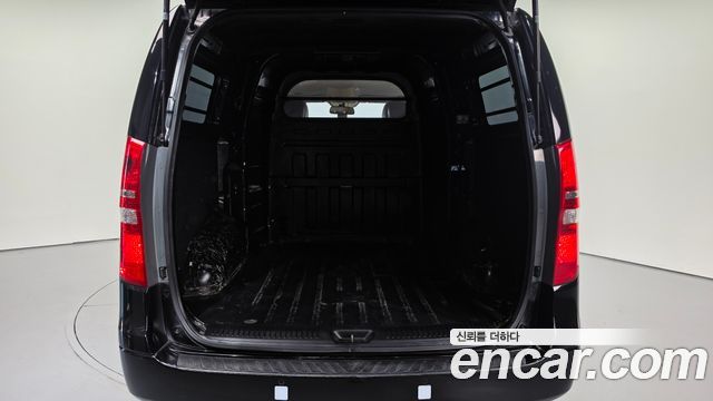 Hyundai Starex 2019 — photo 29