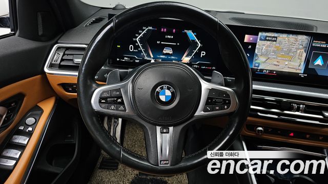 BMW 3-Series 2023 — photo 19