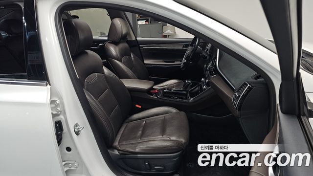 Hyundai Grandeur 2017 — photo 12
