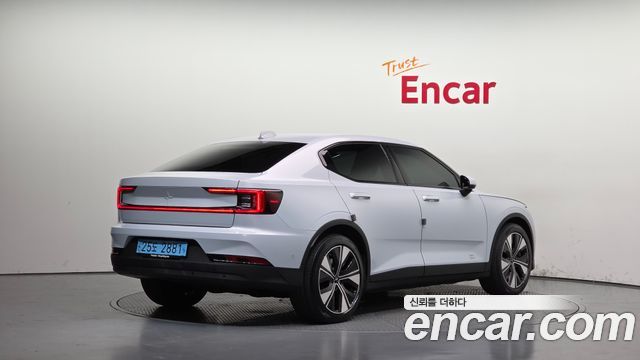 Polestar Polestar 2 2023 — photo 2