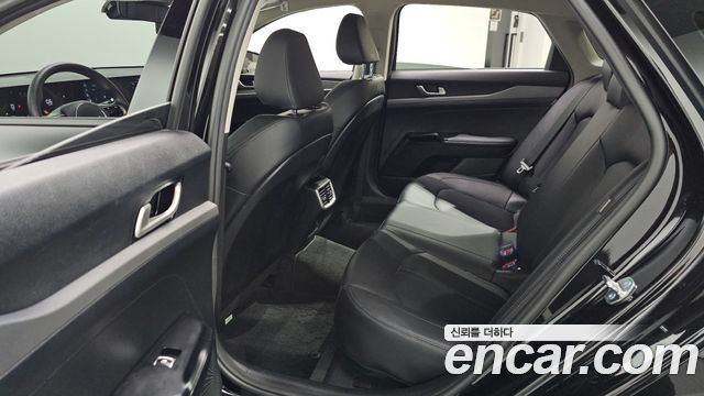 Kia K5 2026 — photo 12