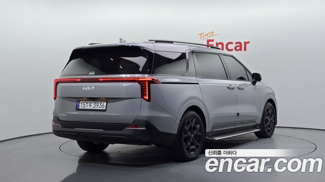 Kia Canival 2024 — photo 2