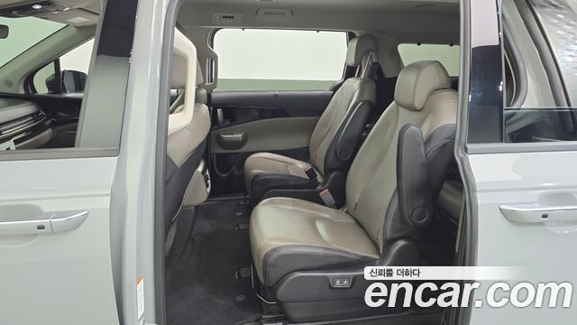Kia Canival 2024 — photo 25