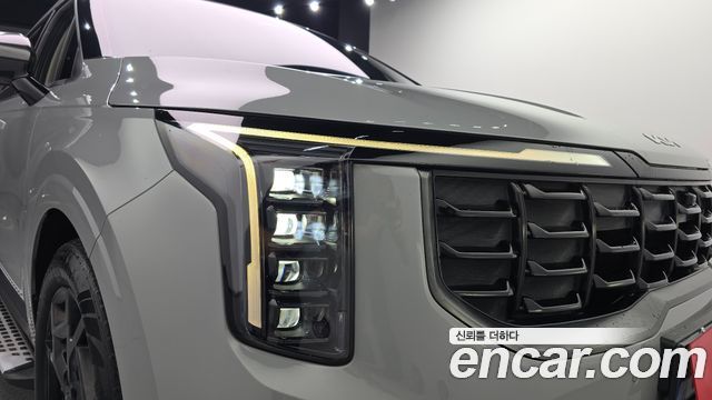 Kia Canival 2024 — photo 8