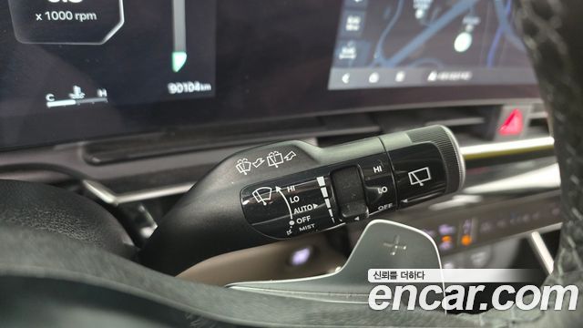 Kia Canival 2024 — photo 28