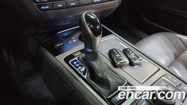 Hyundai Genesis 2016 — photo 9
