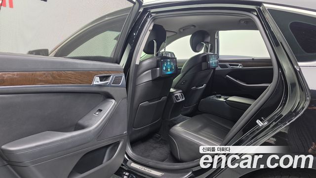 Hyundai Genesis 2016 — photo 17
