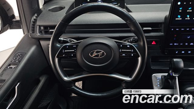 Hyundai Staria 2023 — photo 13