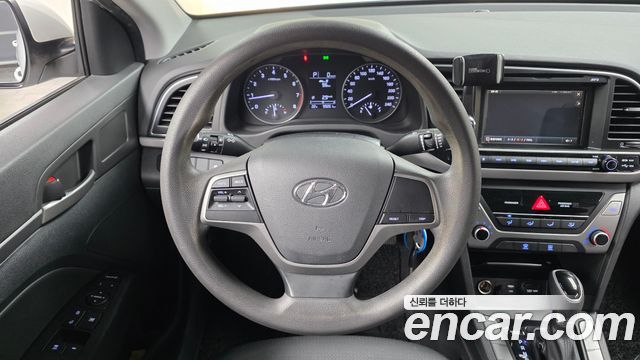 Hyundai AVANTE 2016 — photo 20