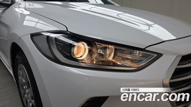 Hyundai AVANTE 2016 — photo 8