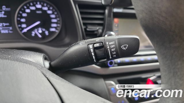 Hyundai AVANTE 2016 — photo 29
