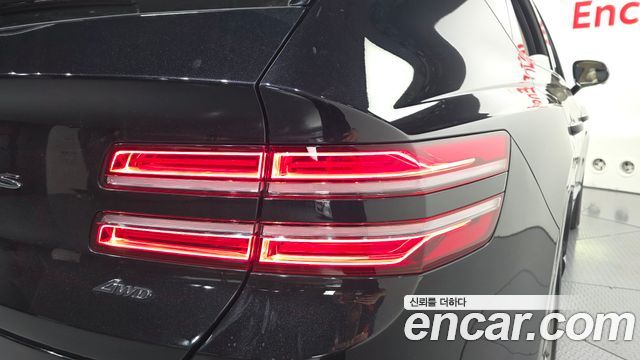 Genesis GV80 2023 — photo 9