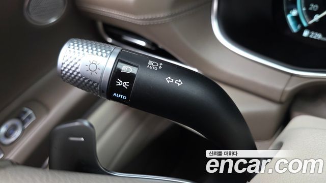 Genesis GV80 2023 — photo 29