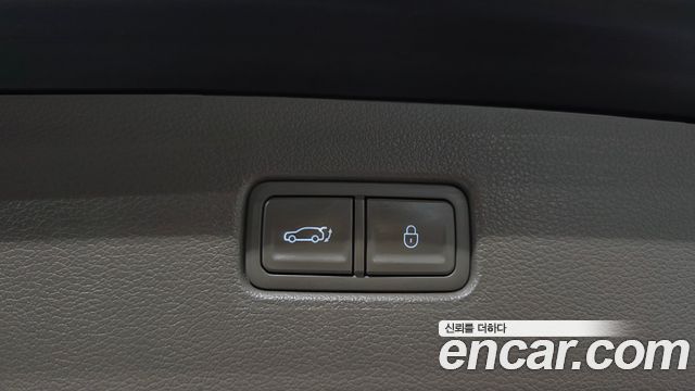 Genesis GV80 2023 — photo 33