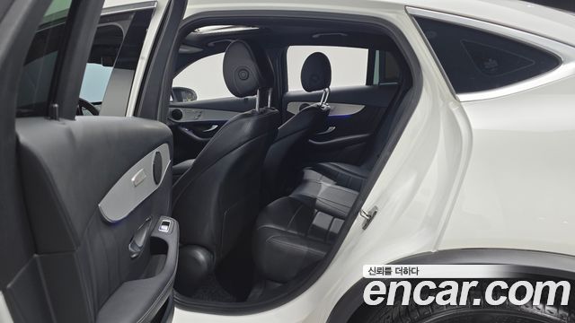 Mercedes-Benz GLC-Class 2020 — photo 17
