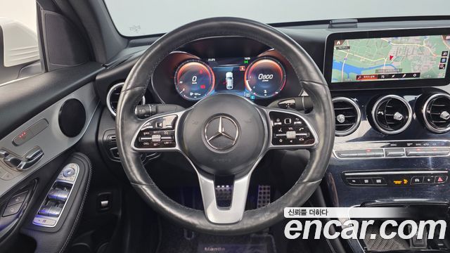 Mercedes-Benz GLC-Class 2020 — photo 20