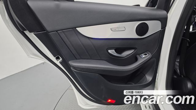 Mercedes-Benz GLC-Class 2020 — photo 15