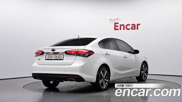 Kia K3 2017 — photo 2