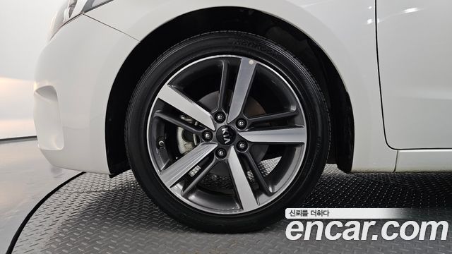 Kia K3 2017 — photo 5