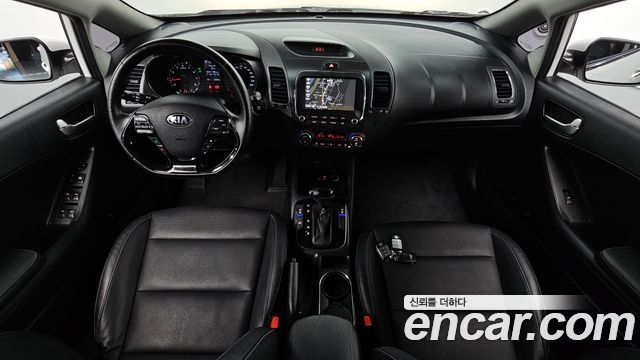 Kia K3 2017 — photo 10
