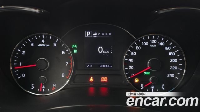 Kia K3 2017 — photo 11