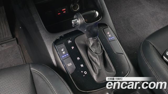 Kia K3 2017 — photo 12