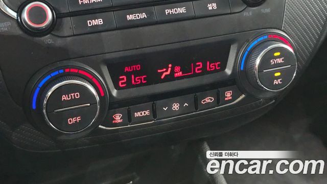 Kia K3 2017 — photo 21