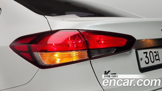 Kia K3 2017 — photo 9