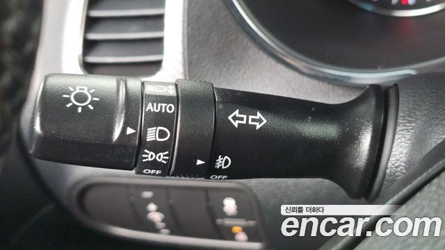 Kia K3 2017 — photo 24
