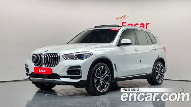 BMW X5 2022 — photo 35