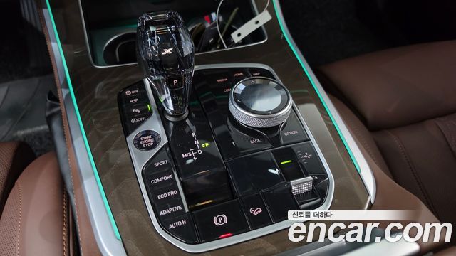 BMW X5 2022 — photo 12