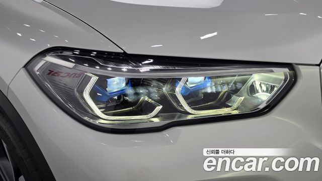 BMW X5 2022 — photo 8