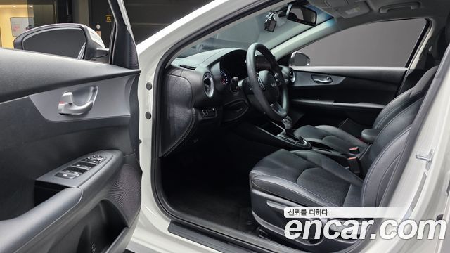 Kia K3 2022 — photo 13