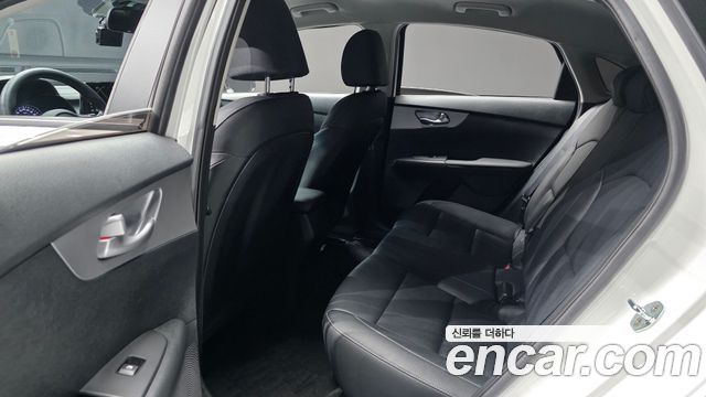 Kia K3 2022 — photo 18