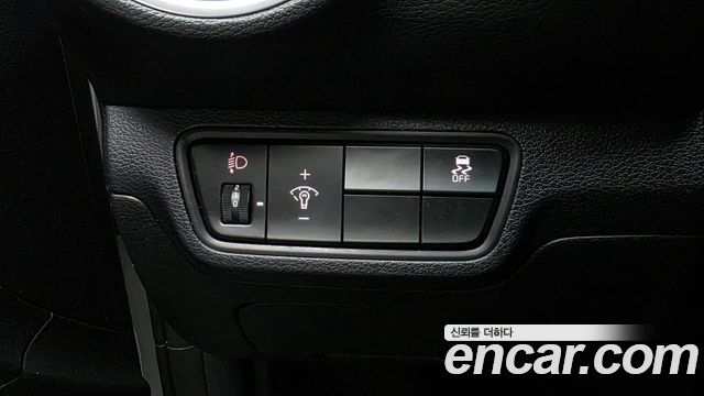 Kia K3 2022 — photo 24
