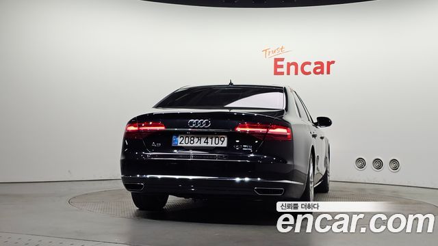 Audi A8 2015 — photo 4