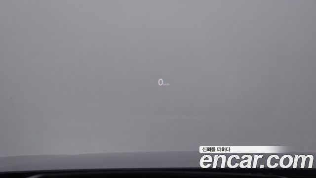 Audi A8 2015 — photo 17