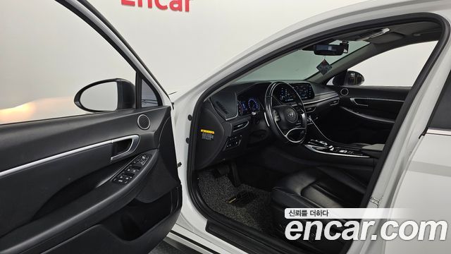 Hyundai Sonata 2020 — photo 13